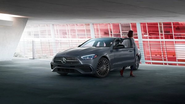 2025 Mercedes-Benz C-Class Sedan: Design Revealed