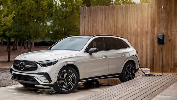 Mercedes-Benz GLC Plug-in Hybrid 2025 : le VUS de luxe rechargeable