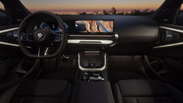 Inside the 2025 BMW X3's Cutting-Edge Connectivity & Safety