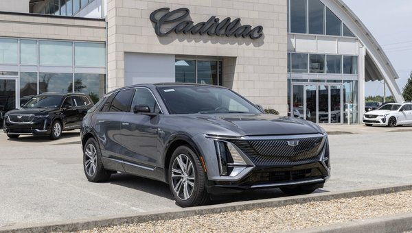 Meet the Electric SUV That Turns Heads: 2025 Cadillac LYRIQ