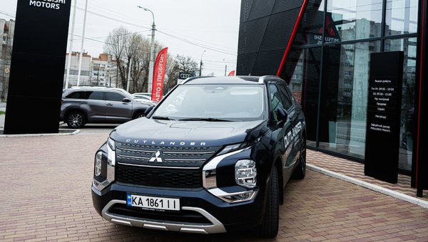 Meet the 2025 Mitsubishi Outlander That Turns Heads Everywhere