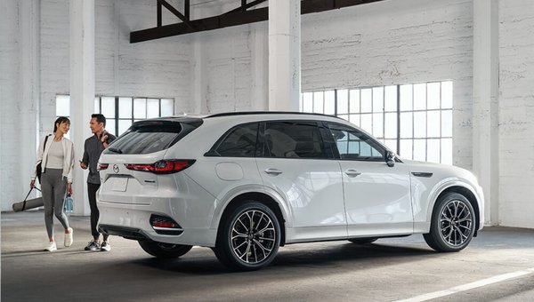 A New Chapter in Mazda Design: 2025 Mazda CX-70