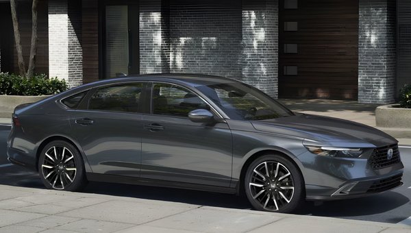 Honda Civic, Accord, and CR-V Recognized with 2025 Kelley Blue Book Best Resale Value Awards