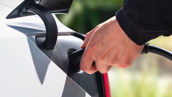 Honda and Acura EV Owners Can Charge With Tesla: A Major Milestone for EV Charging in Canada