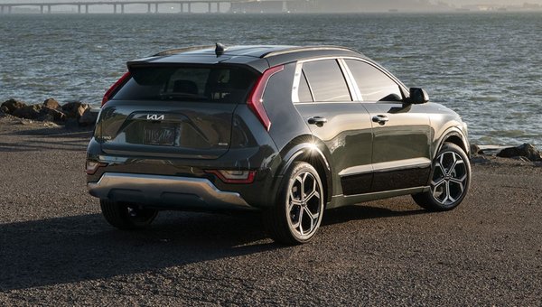 2026 Kia Niro Hybrid, PHEV, vs. EV: Explained for Real Life Driving