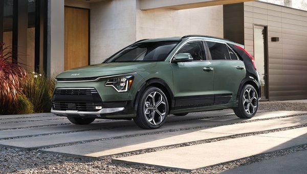 2026 Kia Niro Hybrid, Plug-In Hybrid, and Electric Compared for Real Life