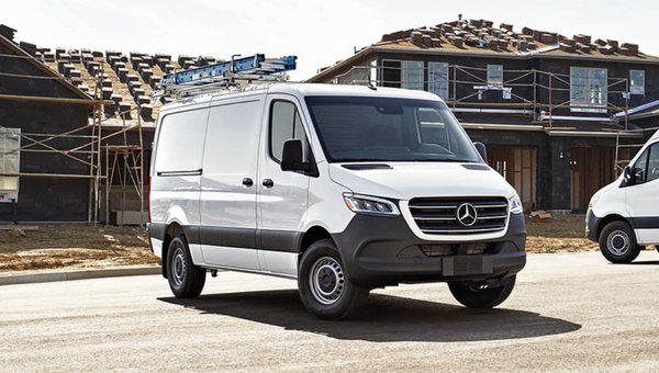 Inside the 2026 Mercedes-Benz Sprinter 2500 Cargo Van That Canadian Businesses Rely On