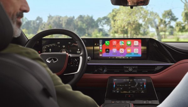 2026 INFINITI QX80 Tech & Safety Features
