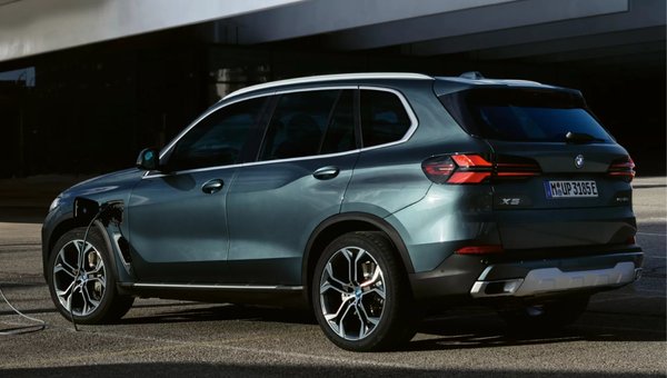 2026 BMW X5: Power Meets Everyday Confidence in Aurora, ON