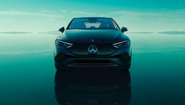 Explore Electric Luxury, the Mercedes-Benz Way