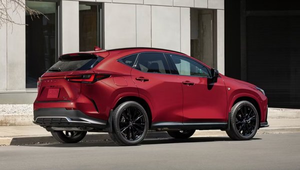 Lexus NX Hybride Branchable 2026 : l'électrification du luxe