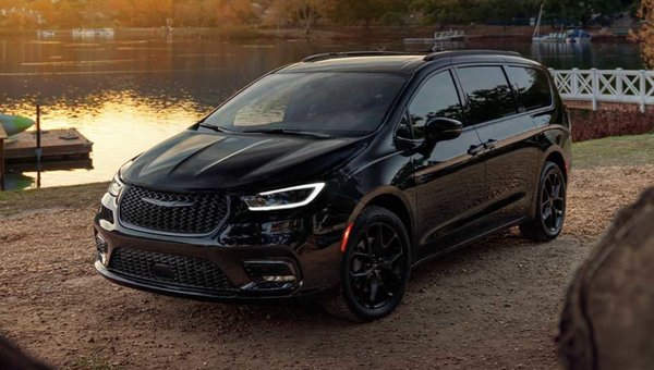Meet the 2026 Chrysler Pacifica: The Family Minivan That Does More