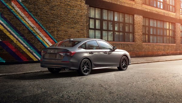 2026 Civic Hybrid: Performance and Range, Balanced