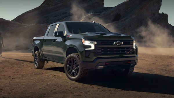 Towing and Driving Defense: 2026 Chevrolet Silverado 1500 Tech & Safety Breakdown