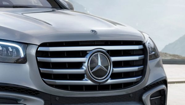 VUS Mercedes-Benz GLS 2027 : le luxe monte d’un cran
