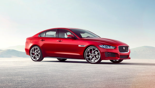 2017 JAGUAR XE VIDEO