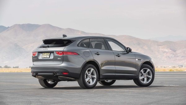 2017 JAGUAR F-PACE VIDEO