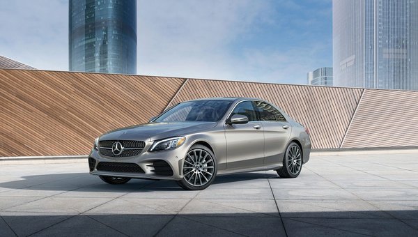 Mercedes-Benz Langley earns 2017 Star Dealer award.