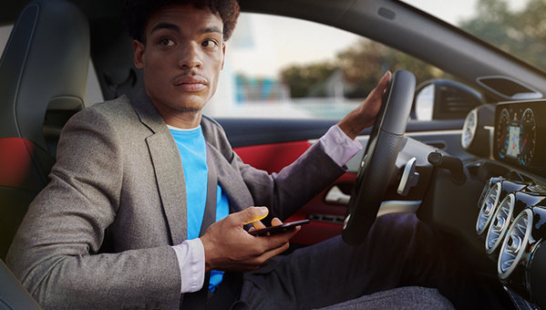 Comment faire: Messages textes | Mercedes-Benz Canada