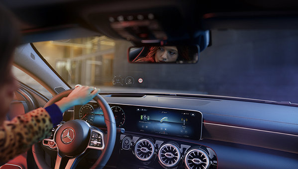 Comment faire: Commande vocale | Mercedes-Benz Canada