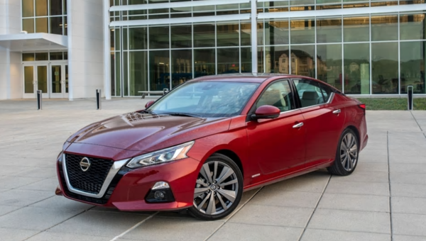Standard AWD Makes 2019 Nissan Altima Stand out from the Mid-Size Crowd