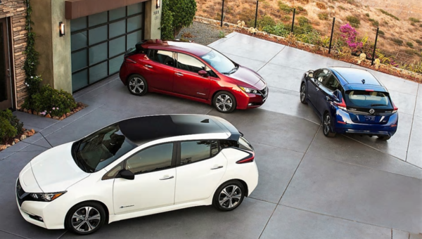 Nissan Leaf Sells 300,000th Unit for Best-Ever EV Results