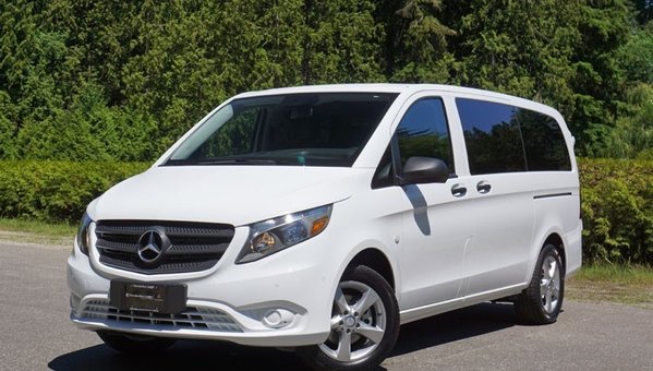 2016 Mercedes-Benz Metris Passenger Van road test review.