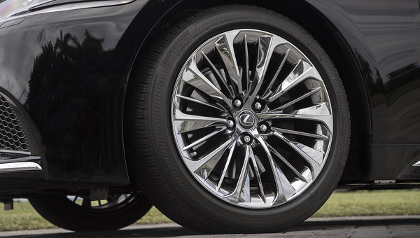 How to Choose Winter Tires for Your Lexus