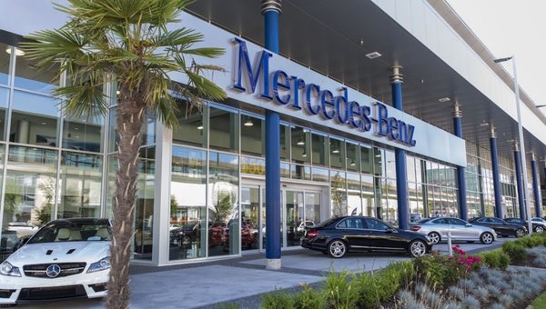 The Mercedes-Benz Vancouver Experience