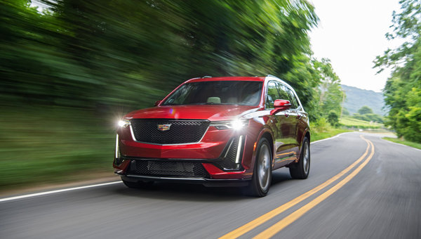 Comparaison entre le Cadillac XT6 2024 et le Acura MDX 2024