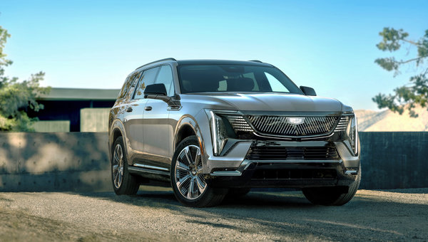 Escalade IQL 2026 : autonomie, remorquage et versions disponibles au Canada