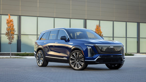 Cadillac VISTIQ 2026 : le VUS électrique à trois rangées qui comble le vide
