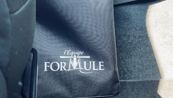 Eco-friendly garbage bag available at Équipe Formule.