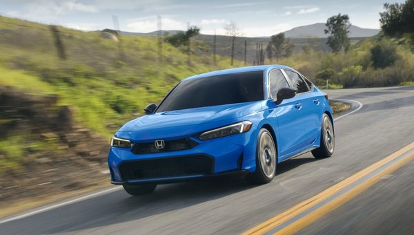 2025 Honda Civic Hatchback with Hybrid-Electric Power