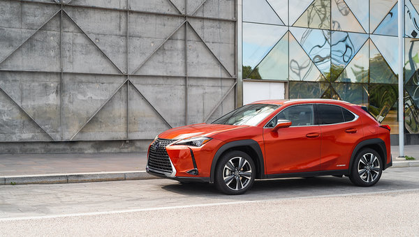 Three Things to Know About the 2019 Lexus UX