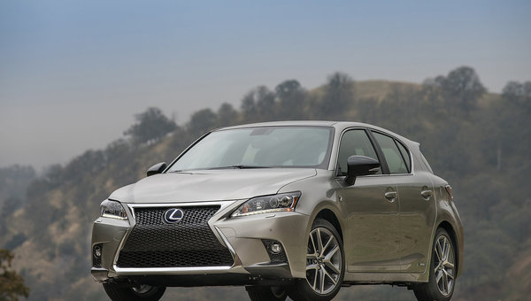 Five Reasons to Choose a Lexus Certified Pre-Owned Vehicle