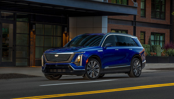 Inside the 2026 Cadillac Vistiq's 3-Row Seating and Cargo Space