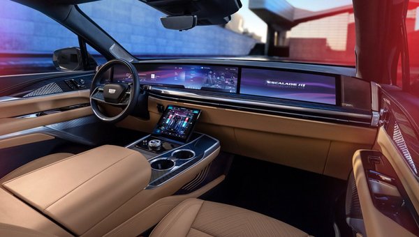 4 technologies de cabine qui font du Cadillac Escalade IQ 2026 un poste de commande