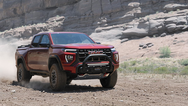 GMC Canyon AT4X 2026 : la camionnette intermédiaire prête pour les sentiers des Laurentides