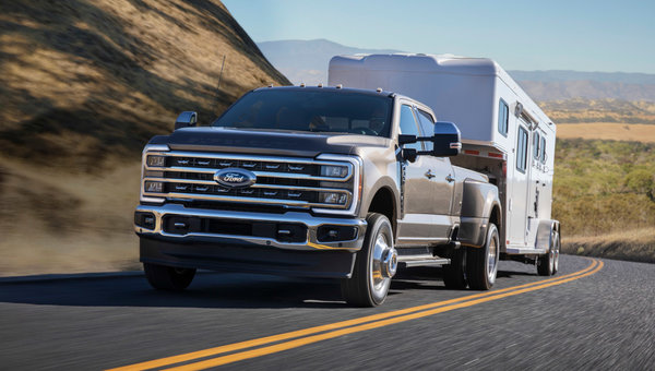 Ford Super Duty 2025: pour accomplir de lourdes tâches