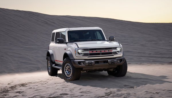 Ford Bronco 2026 ou Ford Explorer 2026 : lequel choisir pour vos escapades québécoises ?