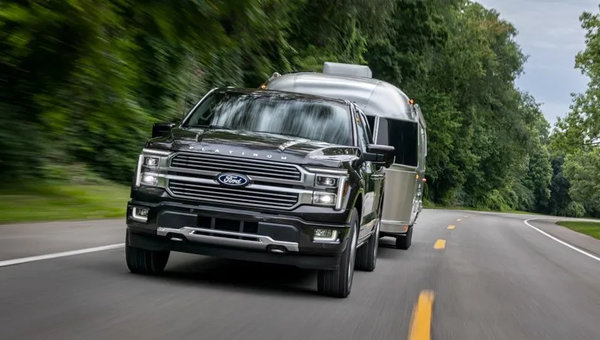 Ford F-150 2026 : le roi indétrônable de la route et du chantier