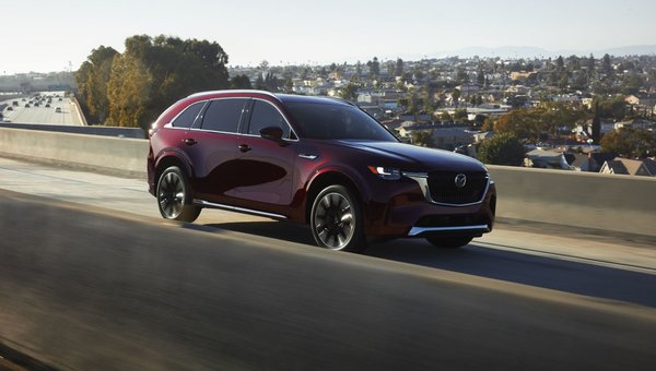 THE MAZDA CX-90: REDEFINING THE ART OF DRIVING