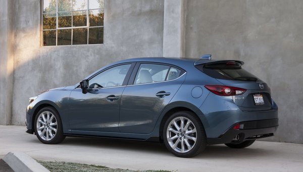 La Mazda3 impressionne dans la catégorie Petite Voiture Multifonctions