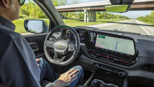 La technologie SuperCruise récompensée par MotorTrend