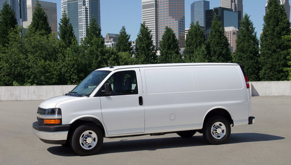 Chevrolet Express 2025: 5 caractéristiques clés du fourgon