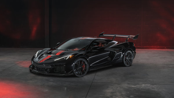 La Chevrolet Corvette ZR1X 2026 en met plein la vue sur le circuit Nurburgring