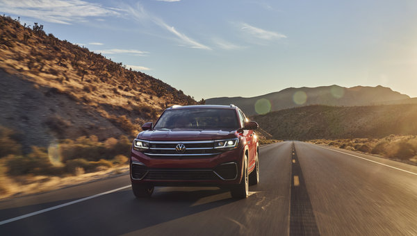 Qu’est-ce qui démarque le Volkswagen Atlas Cross Sport du Volkswagen Tiguan ?