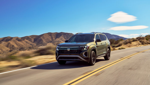 Le Volkswagen Atlas 2024 de Volkswagen ajoute une version Peak plus robuste au Salon de l'auto de New York