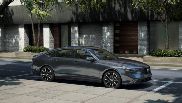 La Honda Accord 2023 obtient la cote IIHS Top Safety Pick+, signe d'excellence en matière de sécurité automobile